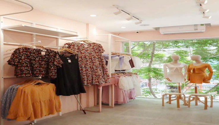 CHO_THUÊ MBKD THỜI TRANG, PHỤ KIỆN, LIKE TREAM MẶT PHỐ CẦU GIẤY 5 TẦNG, 18 TRIỆU